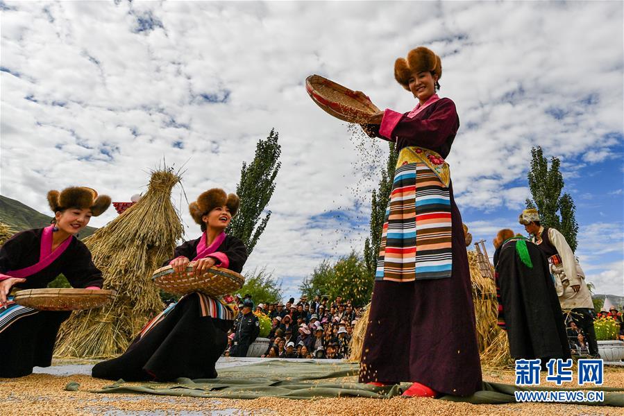 「新华网」西藏欢庆“丰收节”