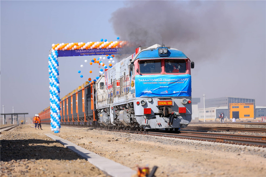【转载】蒙古国首条重货铁路建成通车 将开辟蒙中第二条铁路通道