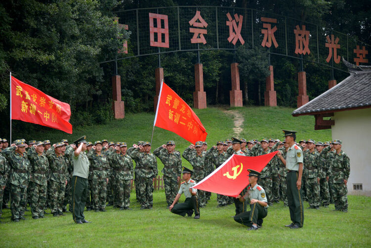 中国特色强军之路的时代答卷——新时代推进国防和军队建设述评-世界杯买球入口·(中国)