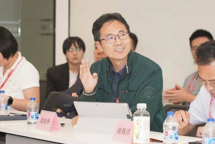 同济案例日:走进贺利氏(Heraeus) 同济案例日:走进贺利氏(Heraeus)