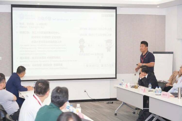 同济案例日:走进贺利氏(Heraeus) 同济案例日:走进贺利氏(Heraeus)