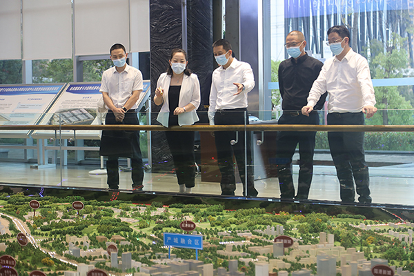 自贡市委常委、市纪委书记、监委主任高展到自流井区调研指导_fororder_4调研现场