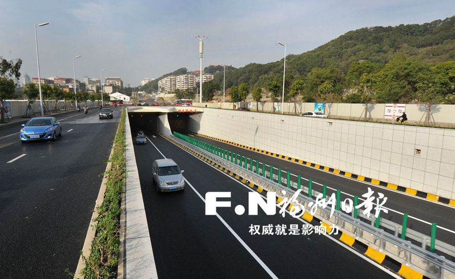 湖东路隧道正式通车 省图至东二环驱车仅需2分钟