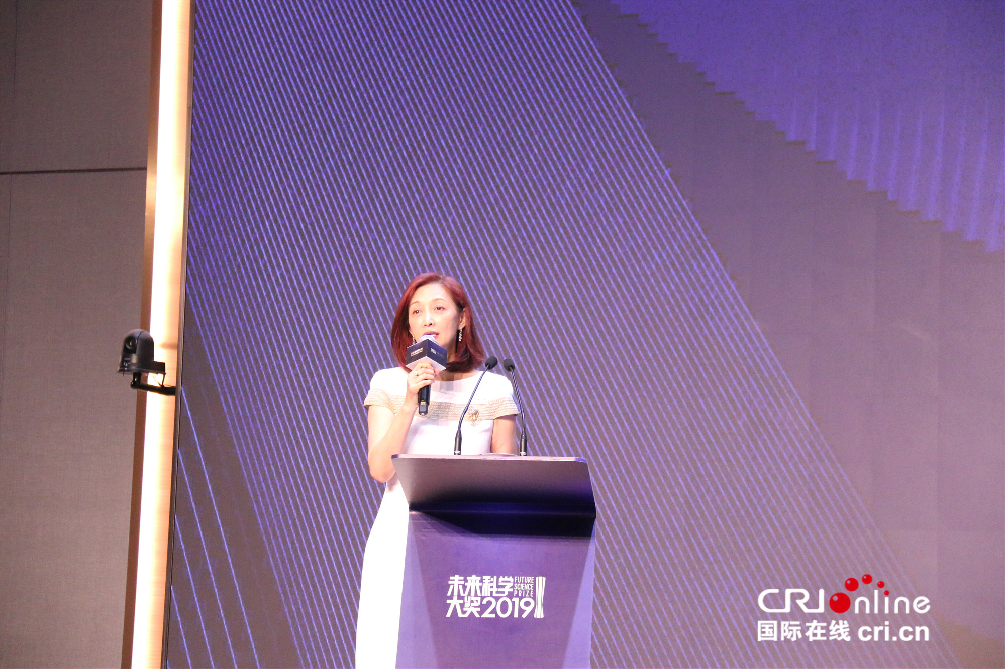 图片默认标题 图片默认标题_fororder_主持人武红.JPG