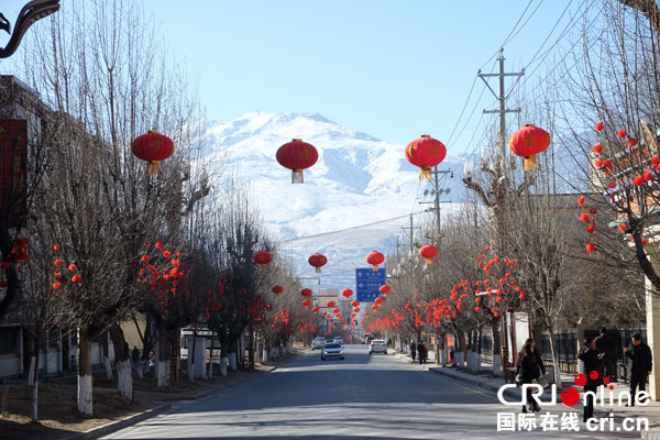 图片默认标题_fororder_大红灯笼高高挂起