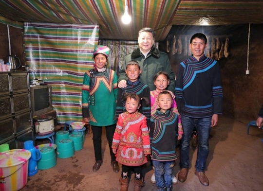 （头条-文字列表，移动端）领袖和人民在一起 四川人唱给总书记的这些歌