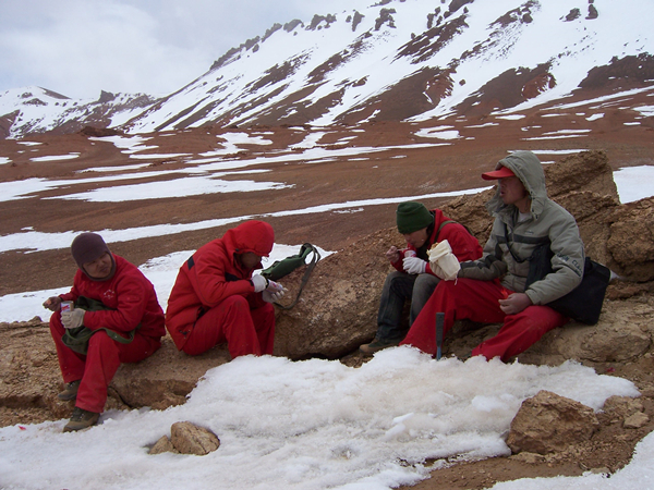 中国梦·大国工匠篇 | 万建领:巍巍昆仑 书写找矿奇迹