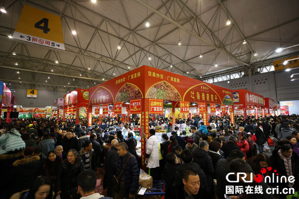 图片默认标题_fororder_新春购物节成都会场（摄影-曾雯婷）