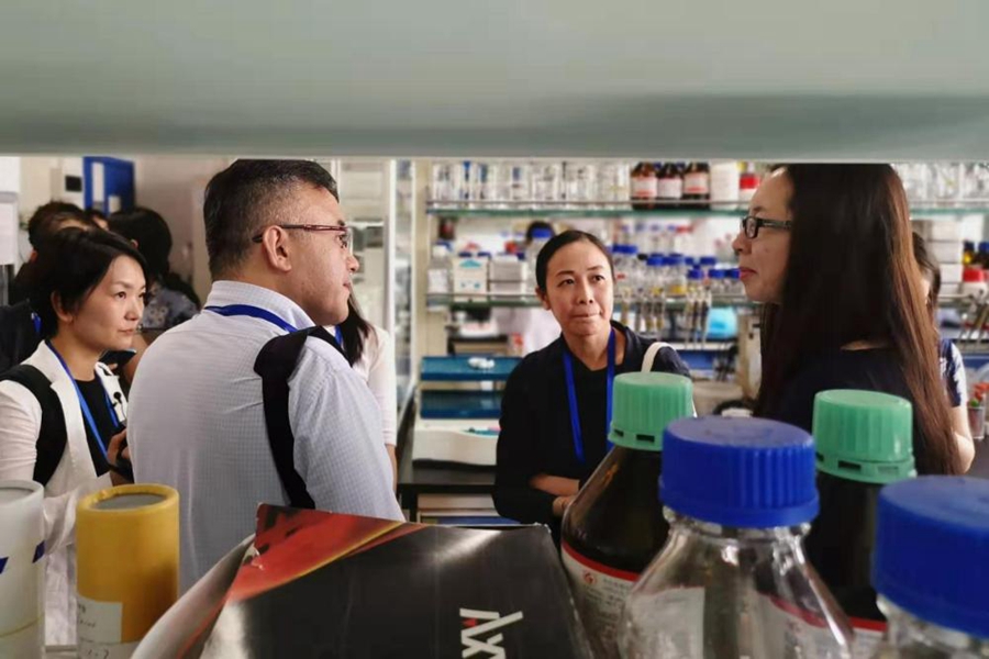 「新华网」中国巨变下科学家的创新之路