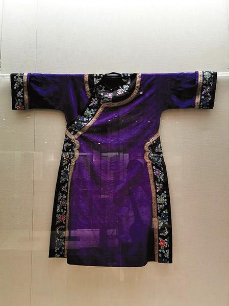 穿越百年时光 感受旗袍之美 50件精美展品在南宁博物馆述说旗袍的前世今生