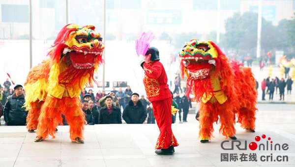 图片默认标题_fororder_狮灯表演