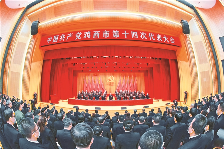 鸡西“迎庆二十大·光影颂华章”主题成就展图说巨变历程