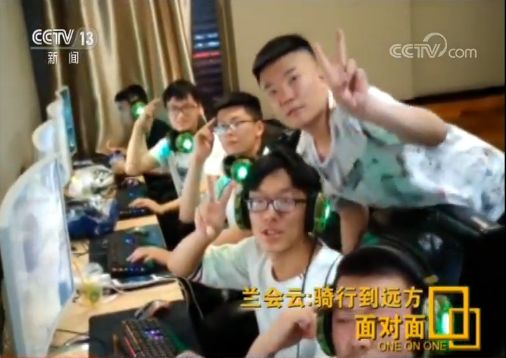 【新华网】我！的！老！师！超！硬！核！