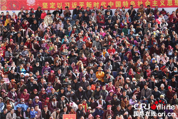 图片默认标题_fororder_座无虚席的演出现场