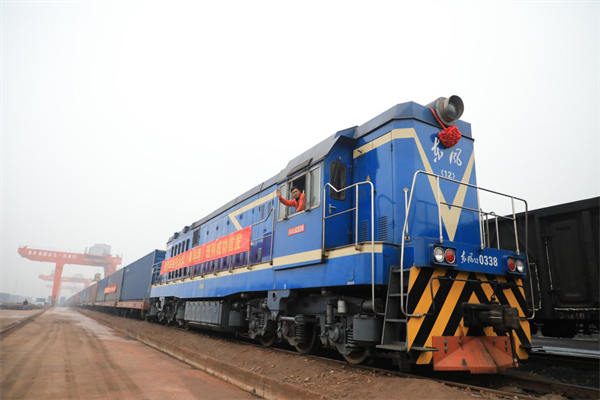 细述渝新欧这十年:通道更畅通、服务更高效、产业更优化 细述渝新欧这十年:通道更畅通、服务更高效、产业更优化