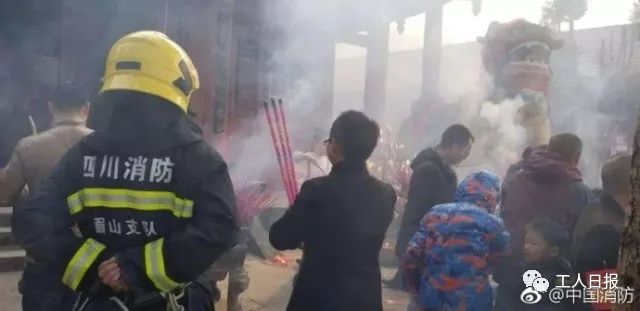 万家团圆，除了这些人……