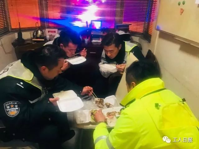万家团圆，除了这些人……