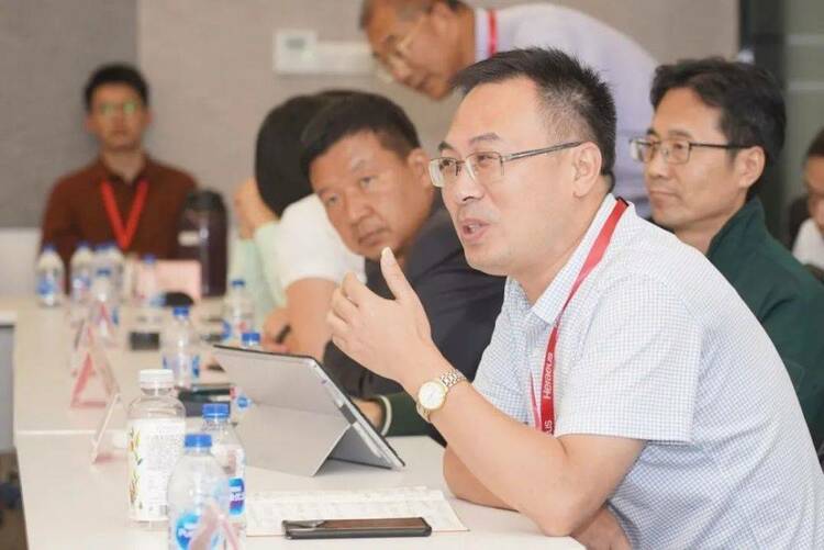 同济案例日:走进贺利氏(Heraeus) 同济案例日:走进贺利氏(Heraeus)