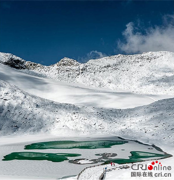 图片默认标题_fororder_2、达古冰山风光