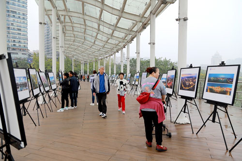宜宾城市建设主题摄影展在南溪区展出_fororder_IMG_0314