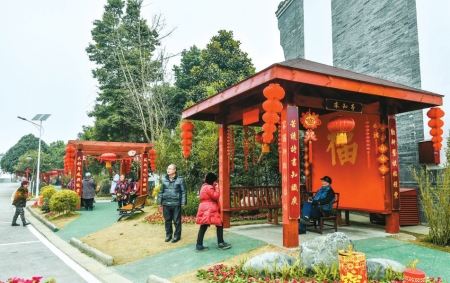 （焦点图，导航成都，移动端）探访成都乡村振兴“明星村” 借助“土地入市”