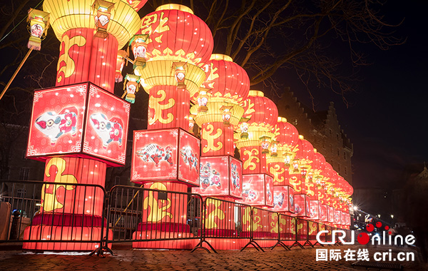 图片默认标题_fororder_中国红亮相布鲁塞尔（供图-自贡彩灯之乡集团）