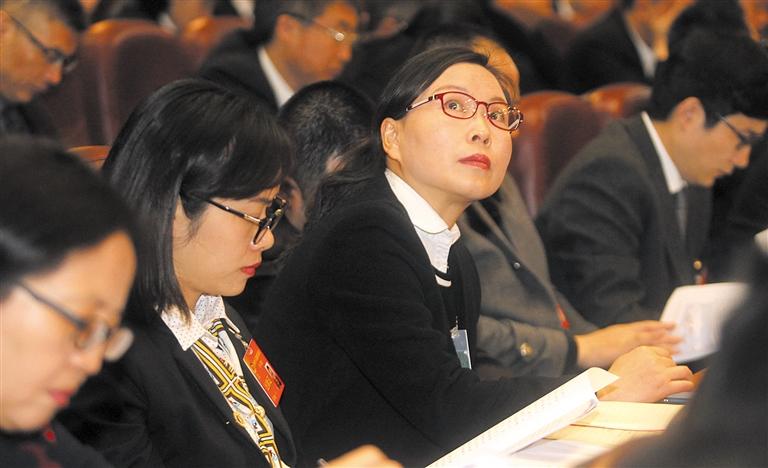 （今日热点）扬帆起航 砥砺奋进——市政协十五届一次会议开幕侧记