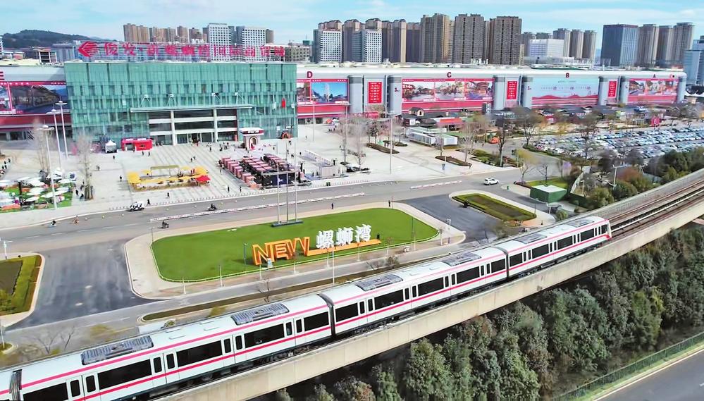 昆明官渡:精准施策实现“四链并举”_fororder_6b3