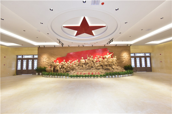《大别山·红旗不倒》主题墙(鄂豫皖苏区首府革命博物馆供图)