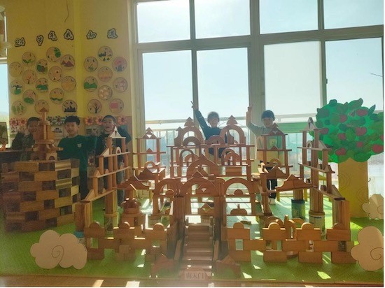 搭出精彩 建构童年——青岛市城阳区河套街道中心幼儿园搭建社团活动 搭出精彩 建构童年——青岛市城阳区河套街道中心幼儿园搭建社团活动