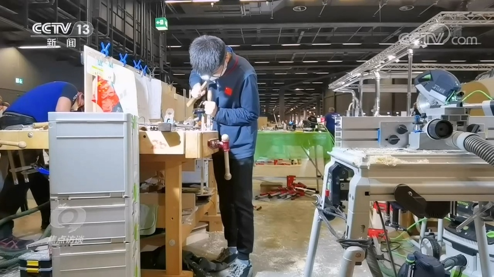 焦点访谈：一技之长 能动天下