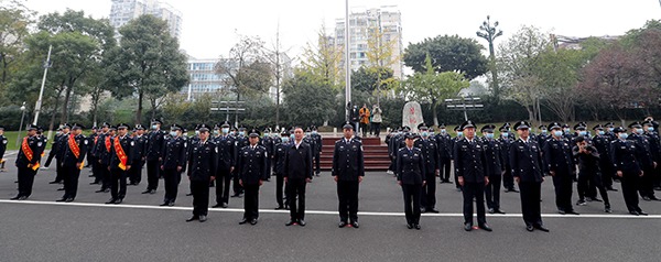 公安心向党·护航新征程 宜宾公安举行2022年度荣誉仪式_fororder_仪式现场-供图-宜宾市公安局2