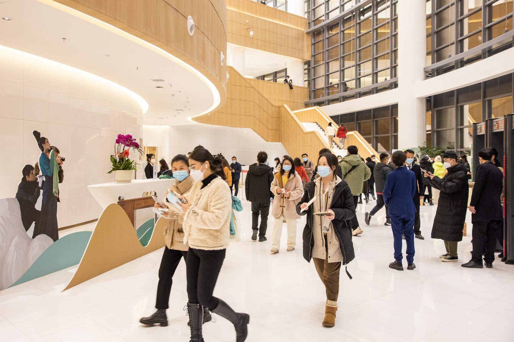 (转载)舞蹈诗剧《只此青绿》如约归来!国家文艺精品助力四川文旅复苏