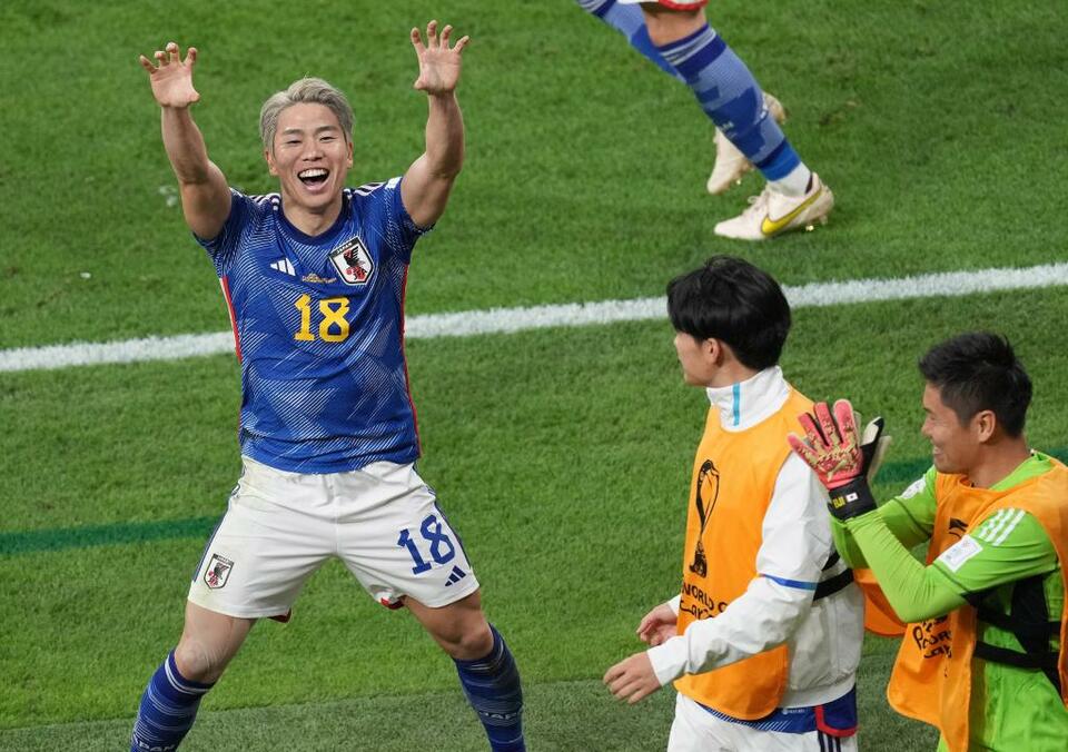 卡塔尔世界杯｜全天综合：日本逆转德国 西班牙7球狂胜