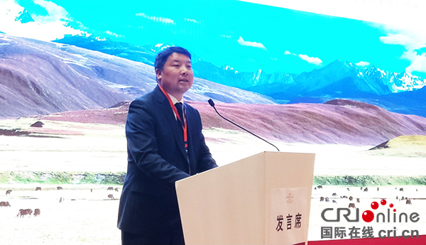 图片默认标题_fororder_2、理塘县委副书记、县人民政府县长郑显峰致辞