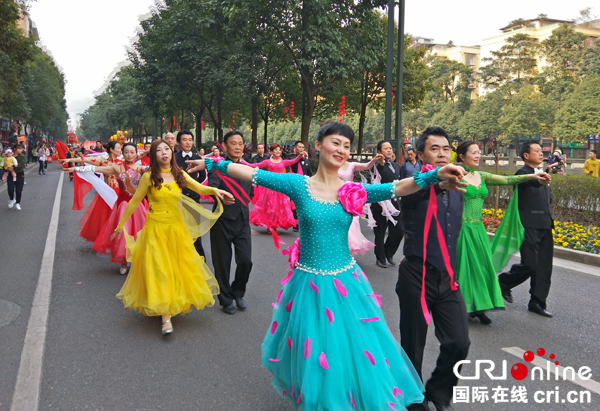 图片默认标题_fororder_巡演摄影何芳1