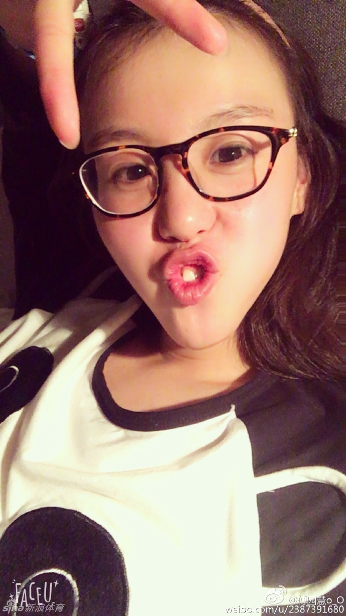 傅园慧表情包爆红 洪荒少女 傅园慧与娱乐圈兼