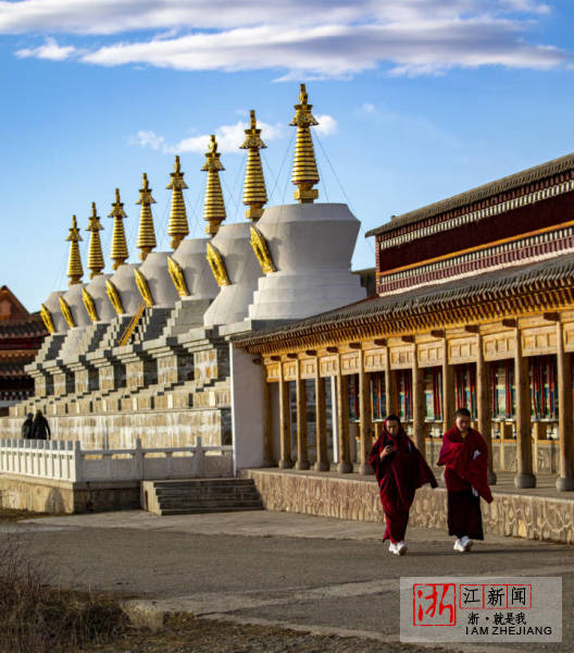雪山、草原、花海、节日……在深秋的阿坝感受最淳朴的自然脉动