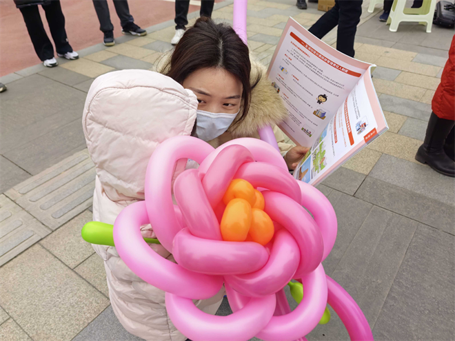 文艺汇演助力垃圾分类 市民齐心共建绿色西安_fororder_图片3