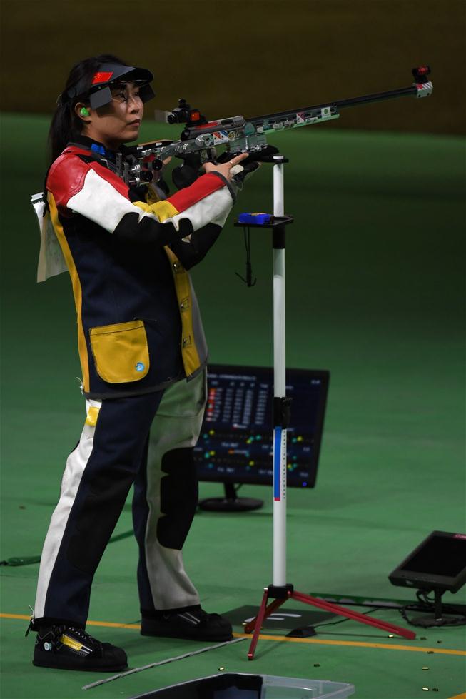 女子50米步枪三姿：中国选手张彬彬获银牌