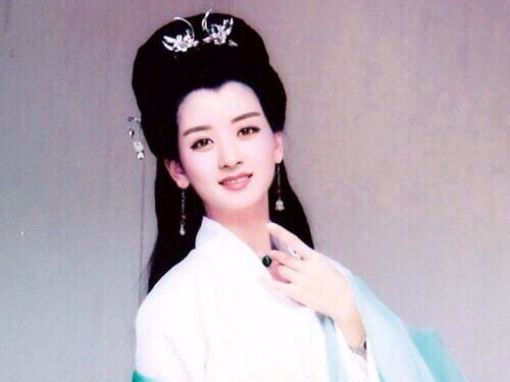 《新白娘子》翻拍赵丽颖演白娘子？网友做各女星白娘子照