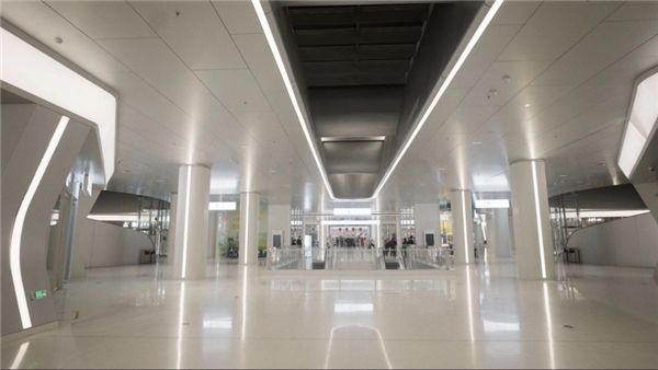 春运高峰期 欧普照明以光点亮“最美火车站” 春运高峰期 欧普照明以光点亮“最美火车站”