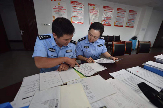 【法制安全】重庆南岸警方摧毁特大“套路贷”团伙