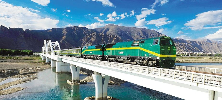 【经济日报】经济日报重磅推出：“共和国的故事·筑路记”