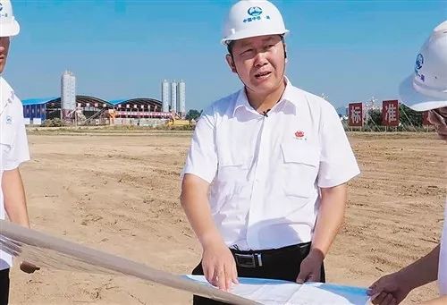 【经济日报】经济日报重磅推出：“共和国的故事·筑路记”