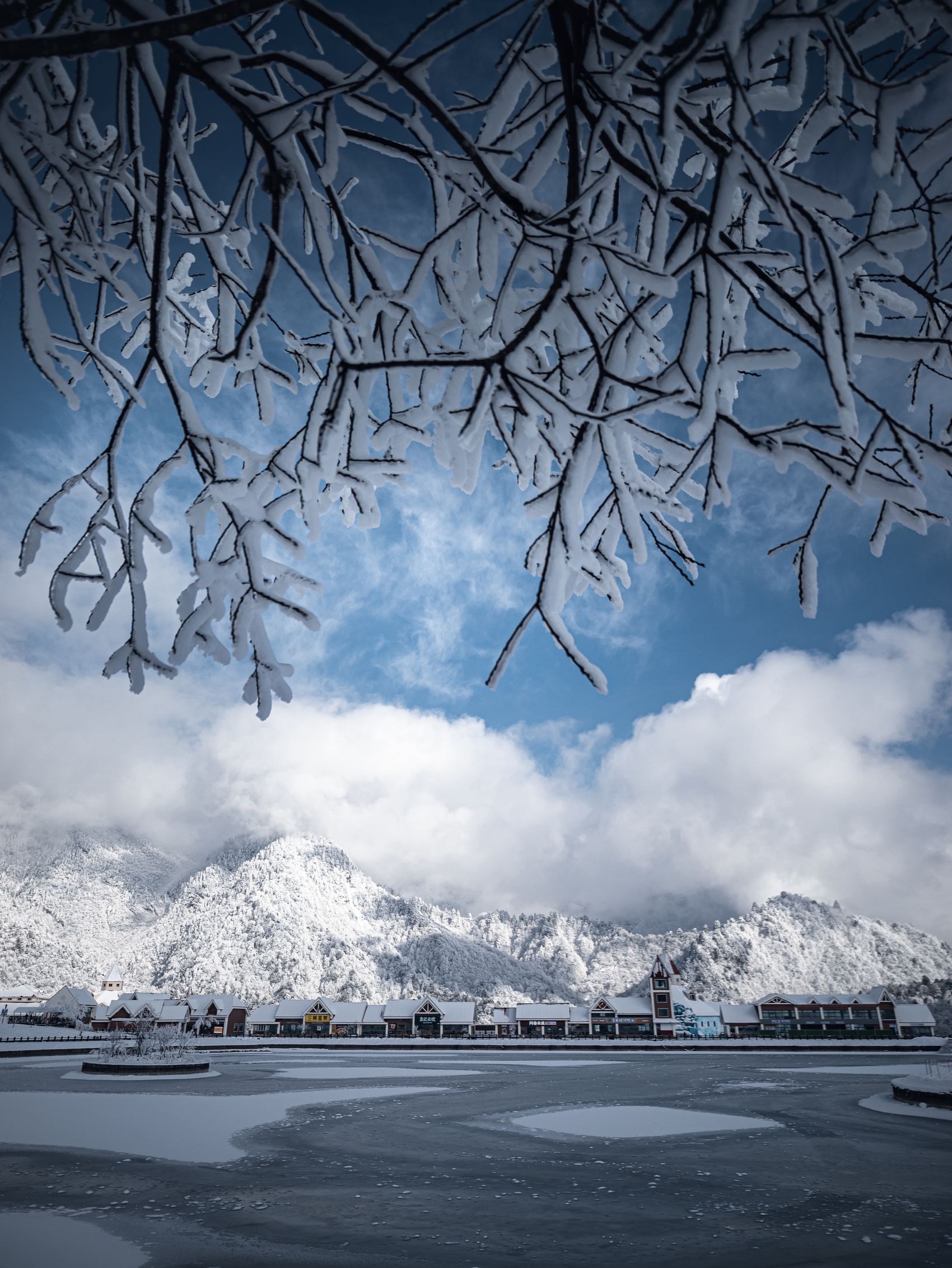 (转载)西岭雪山:提质升级不停步 暖心服务迎新春