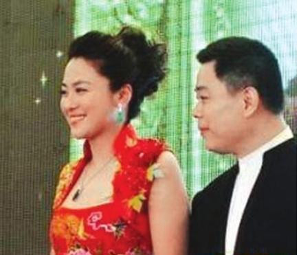 王宝强起诉离婚马蓉能分半亿 美女嫁丑男各有所图