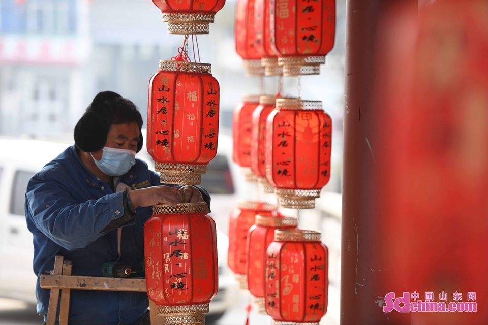 山东郯城:张灯结彩迎新年
