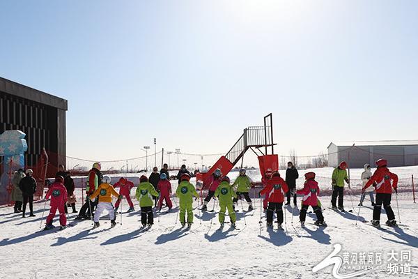 推动大众冰雪 迎接省运盛会 第四届中国大同冰雪节启幕