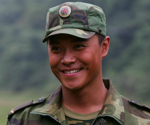 《士兵突击》兄弟情感现状：陈思诚力挺王宝强离婚
